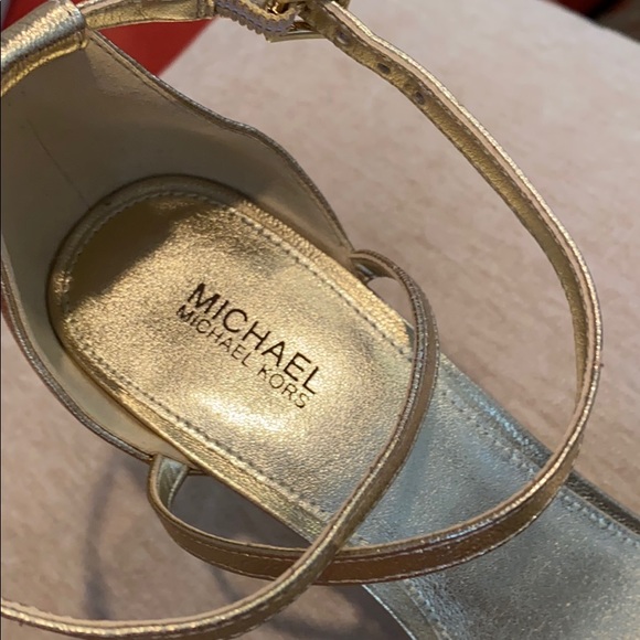 Gold heels MK - Picture 3 of 6